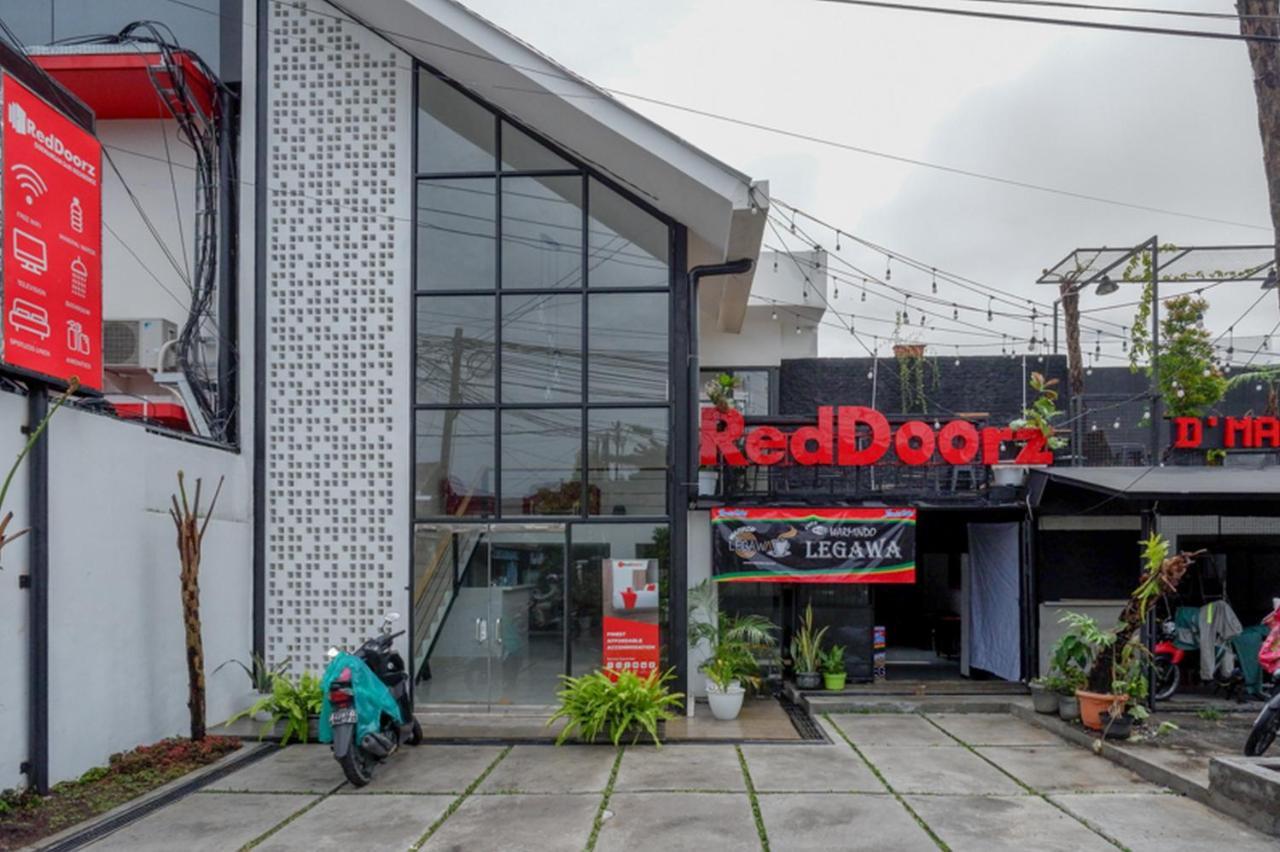 Reddoorz @ Demangan Sari Residence Pakualaman Екстер'єр фото