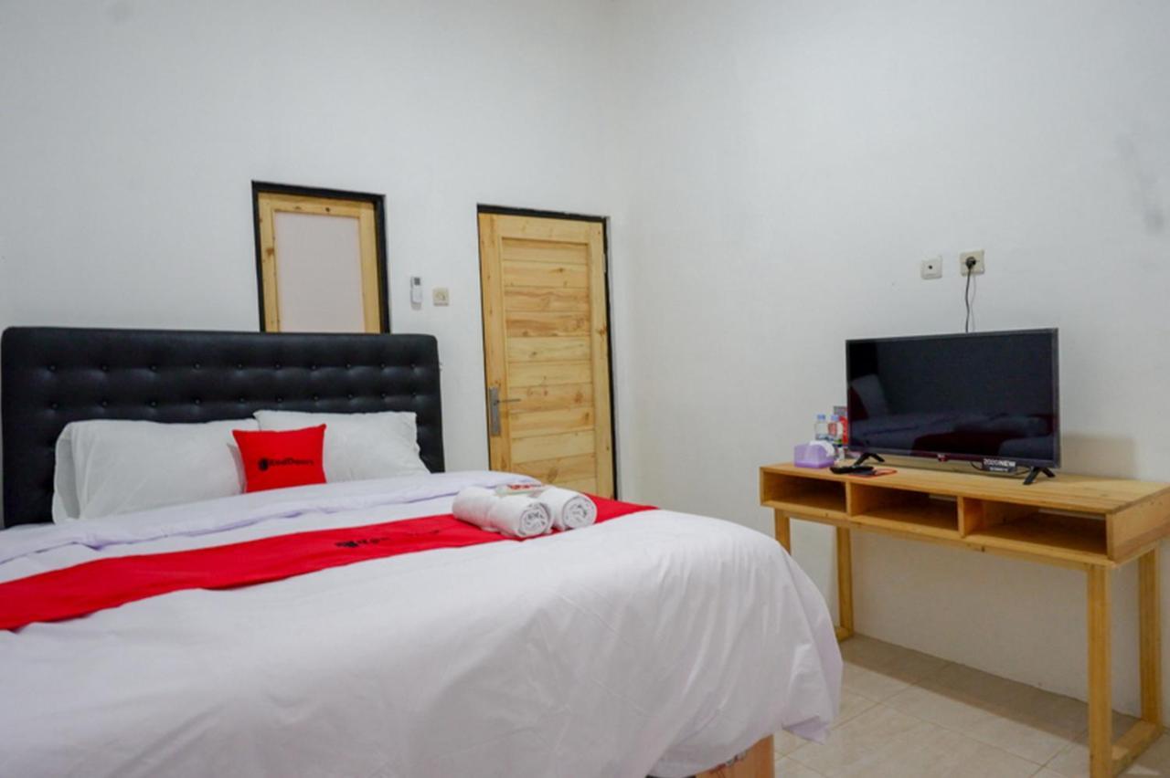 Reddoorz @ Demangan Sari Residence Pakualaman Екстер'єр фото