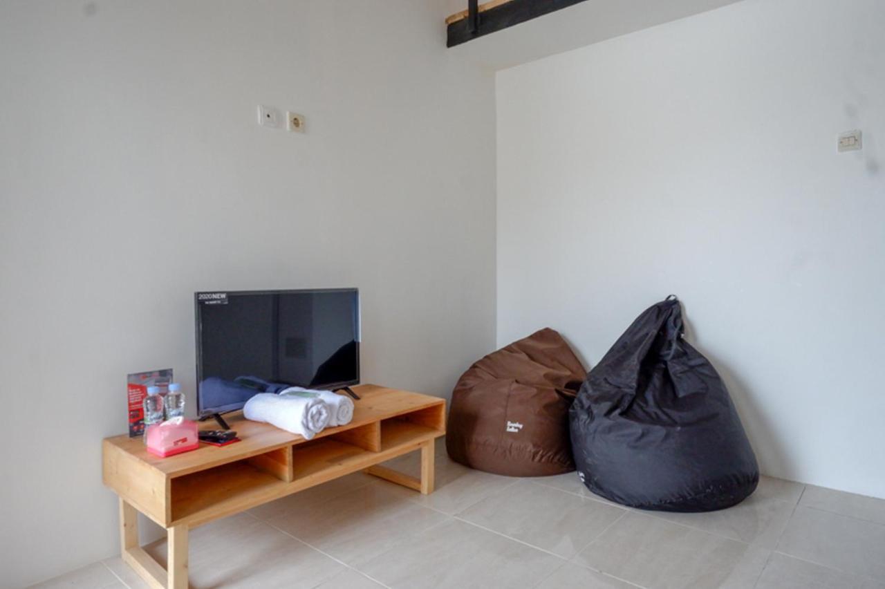 Reddoorz @ Demangan Sari Residence Pakualaman Екстер'єр фото