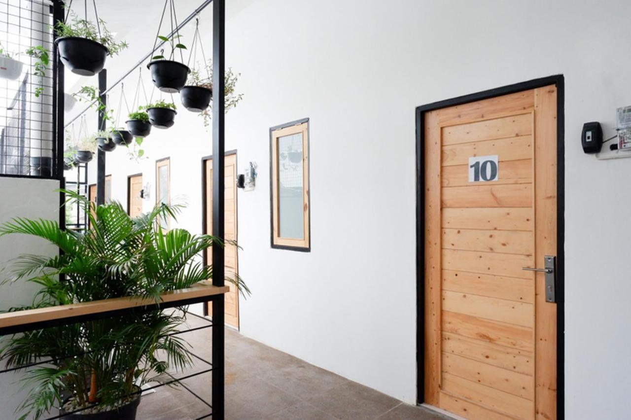 Reddoorz @ Demangan Sari Residence Pakualaman Екстер'єр фото