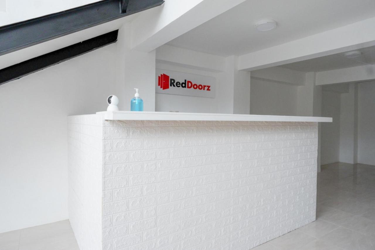 Reddoorz @ Demangan Sari Residence Pakualaman Екстер'єр фото